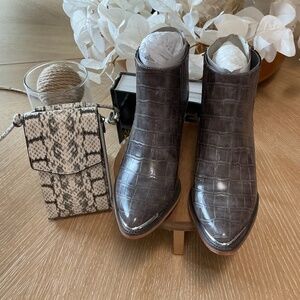 ARiderGirl Western Booties On Pointed Toe - Perfect Bootie